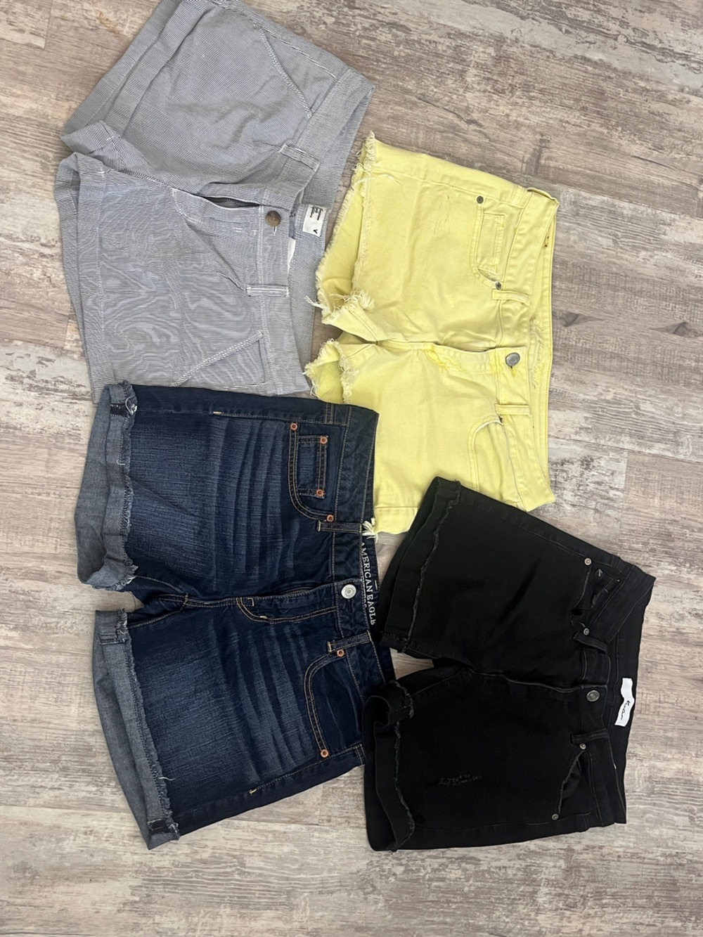 4 PAIR Women’s shorts